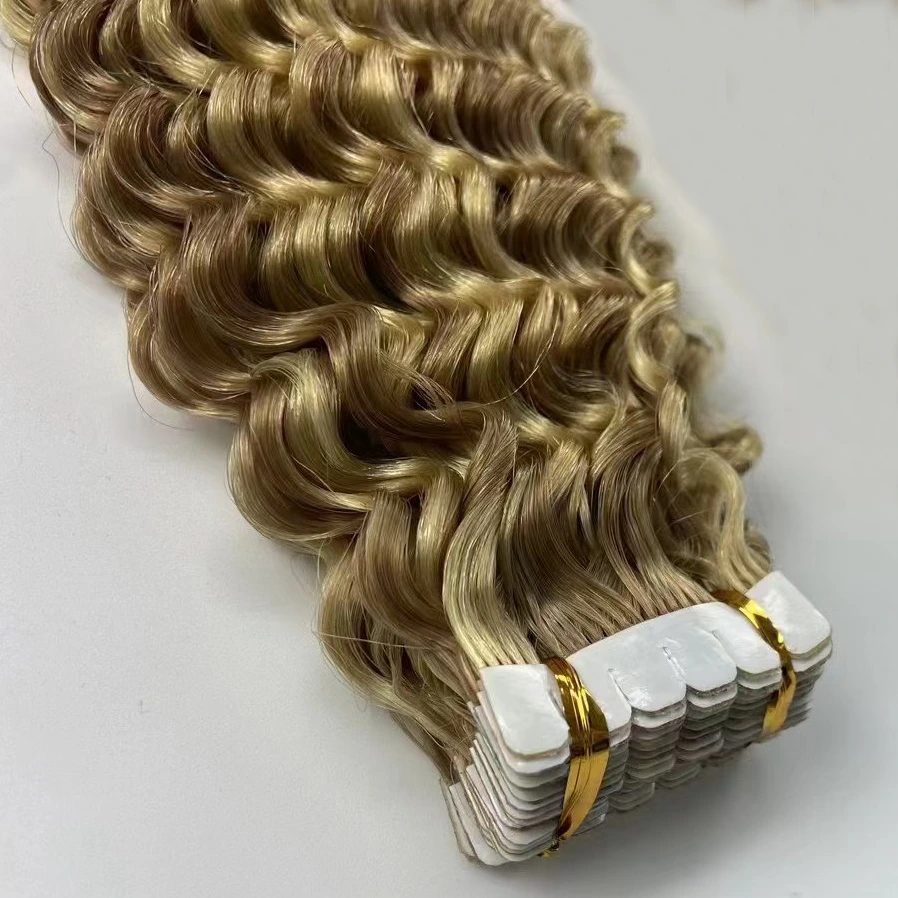 Nastro riccio nelle estensioni dei capelli