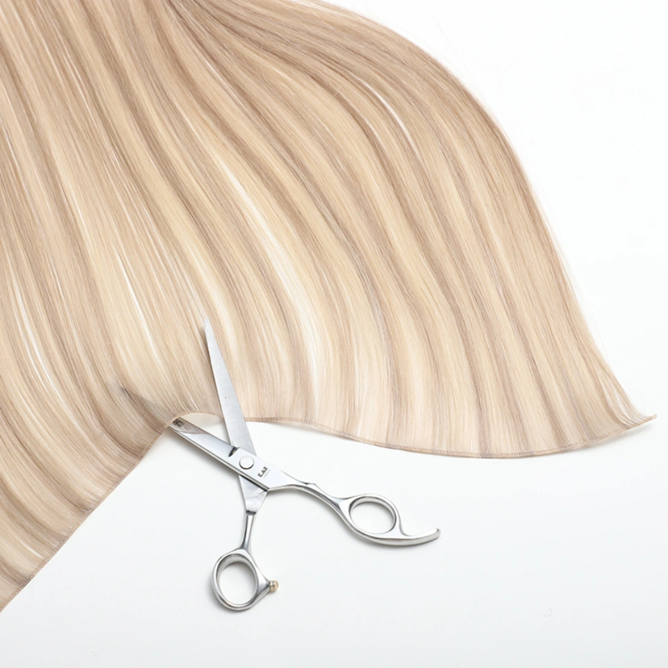 Estensioni dei capelli con trama invisibile